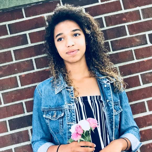 curlyhareleanor